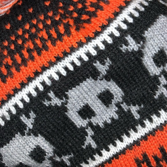 Boys winter hat (free w/purchase) - Picture 2 of 3